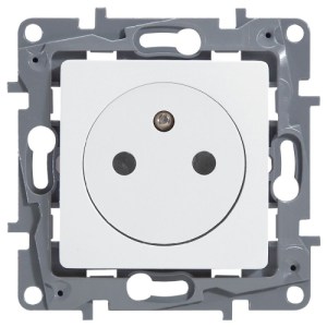 NILOE Gniazdo pojedyncze z/u płaskie z przesłonami 16A IP21 białe 664737