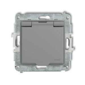 ICON Mechanizm gniazda bryzgoszczelnego z uziemieniem 2P+Z (klapka szary mat, przesłony torów prądowych) szary mat 27IGPB-1zp