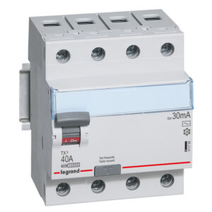 Wyłącznik różnicowoprądowy 4P 40A 0,03A typ AC P304 TX3 411708